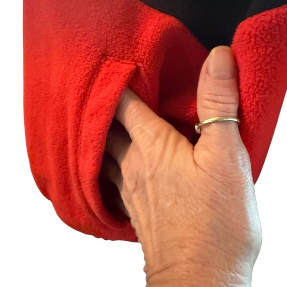 Polaroid Red and Black Half-Zip Fleece crop pullover Women’s size Medium - Picture 4 of 9